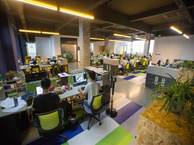 南京到重庆铁路运输要多少钱